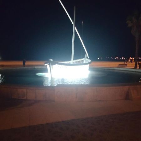 Habitacion Frente A Playa De La Malvarrosa Apartment Валенсия Екстериор снимка