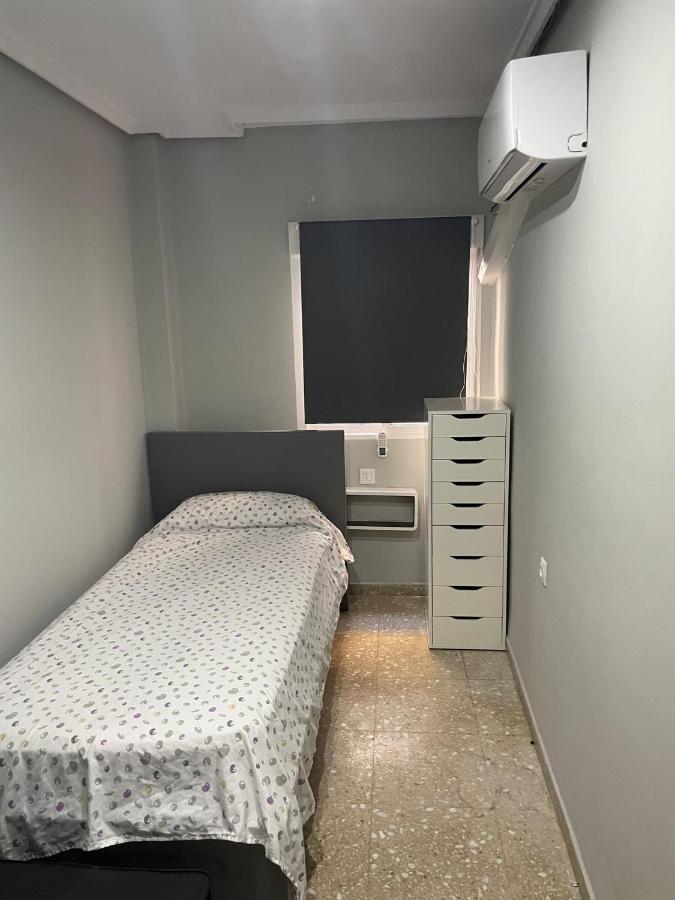 Habitacion Frente A Playa De La Malvarrosa Apartment Валенсия Екстериор снимка